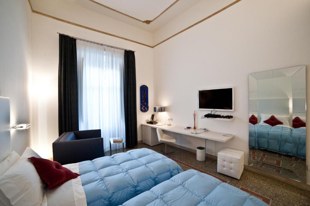 Town House Cavour Bed and Breakfast Ρέτζιο ντι Καλάμπρια Δωμάτιο φωτογραφία