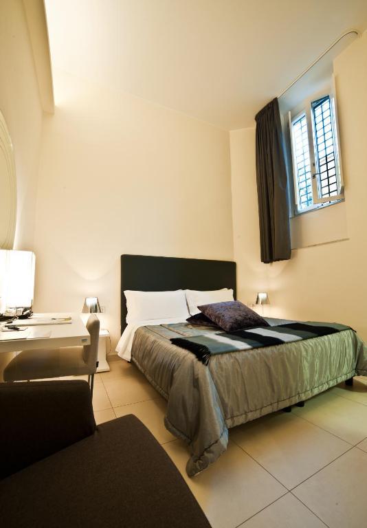 Town House Cavour Bed and Breakfast Ρέτζιο ντι Καλάμπρια Δωμάτιο φωτογραφία