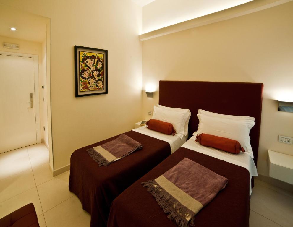 Town House Cavour Bed and Breakfast Ρέτζιο ντι Καλάμπρια Δωμάτιο φωτογραφία