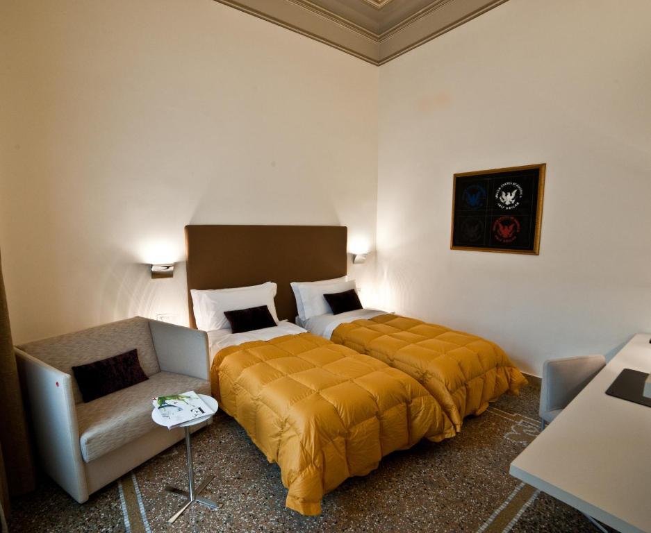 Town House Cavour Bed and Breakfast Ρέτζιο ντι Καλάμπρια Δωμάτιο φωτογραφία